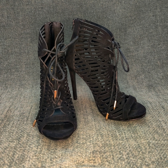 Shoedazzle Black Suede Caged Open Toe Pumps - Picture 1 of 12